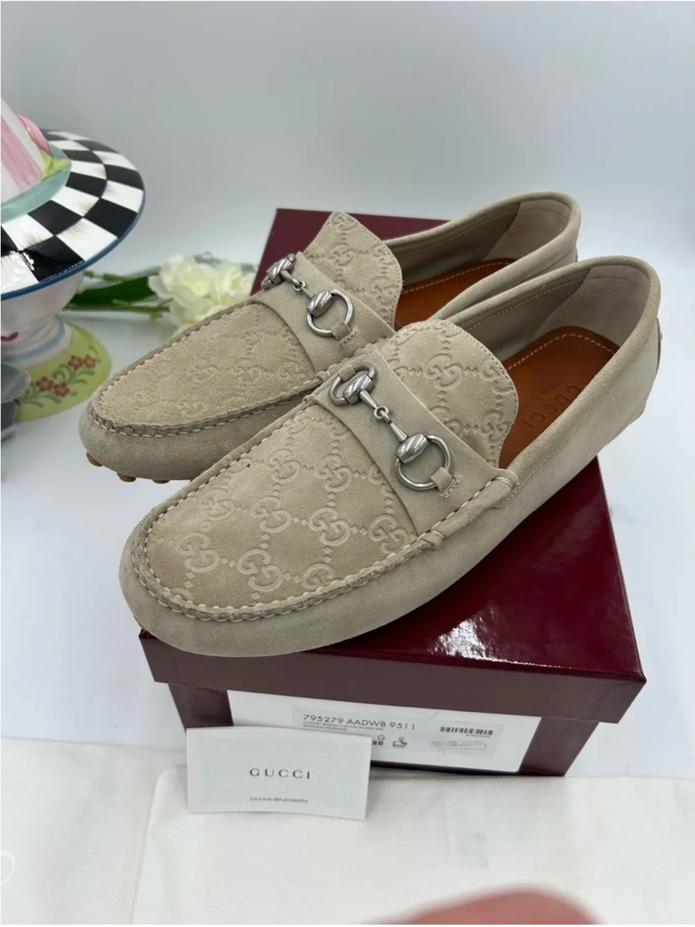 Men’s Gucci suede oatmeal horse bit driver loafer size 9 fits 10 US